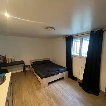 Apartament Calme A Villejuif